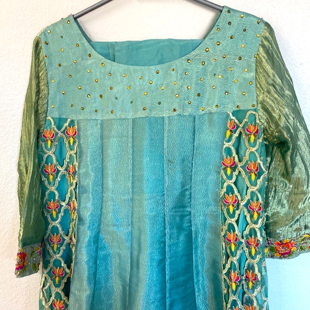 Pret a porter formal outfit (Pakistani) desi wear - Picture 6 of 16